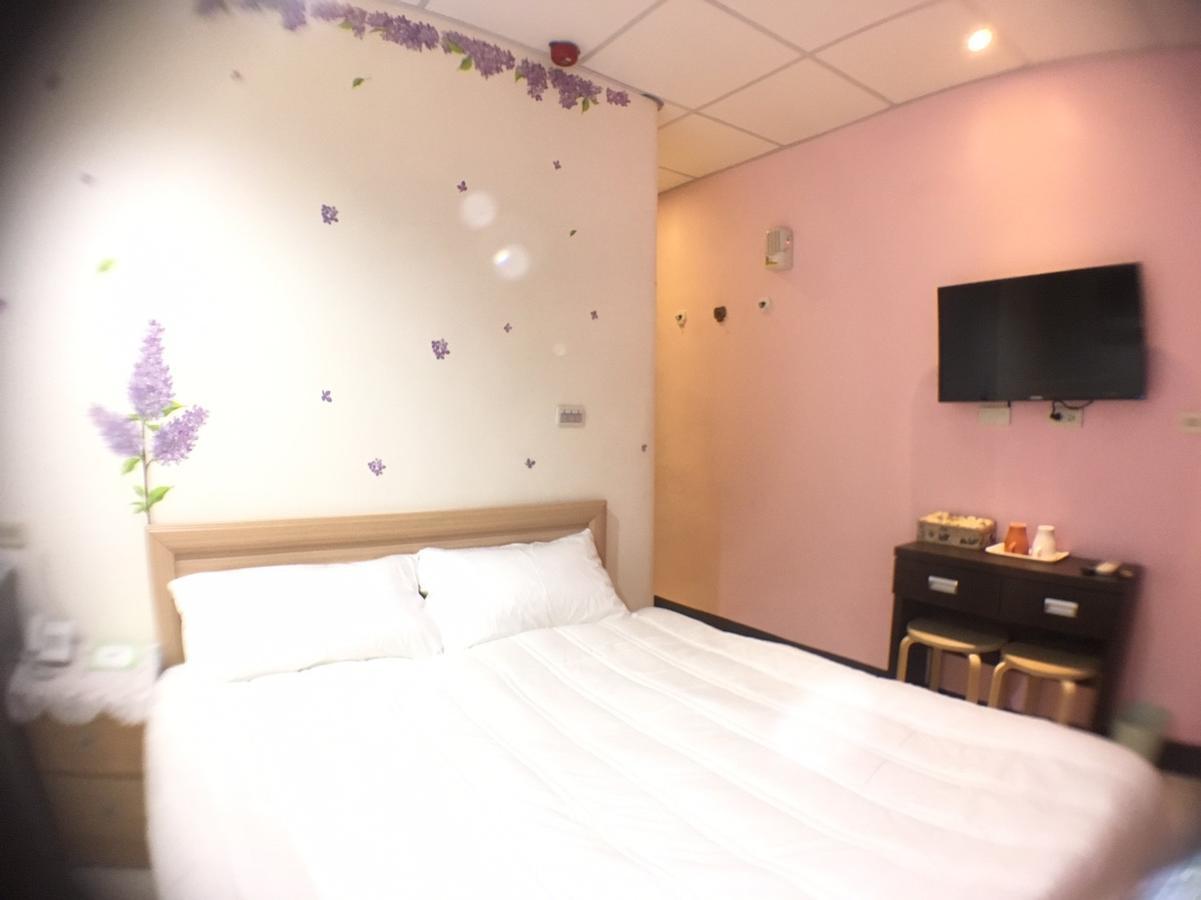 Hfun Hotel Kaohsiung Exterior photo